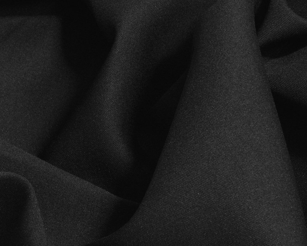 black 932213