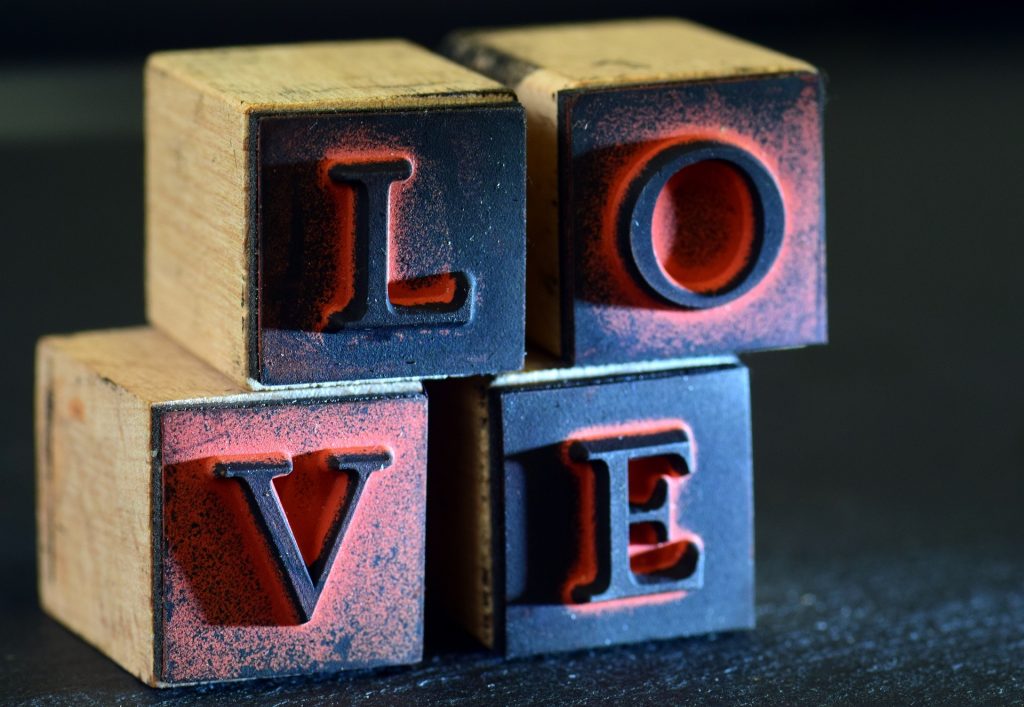 love 3442946 1920
